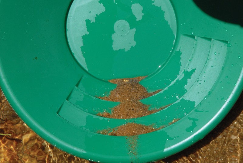 Garrett Deluxe Gold Pan Kit Set - Goldpfannen Set Luxus zum Gold waschen 2 Garrett Deluxe Gold Pan Kit Set - Goldpfannen Set Luxus zum Gold waschen